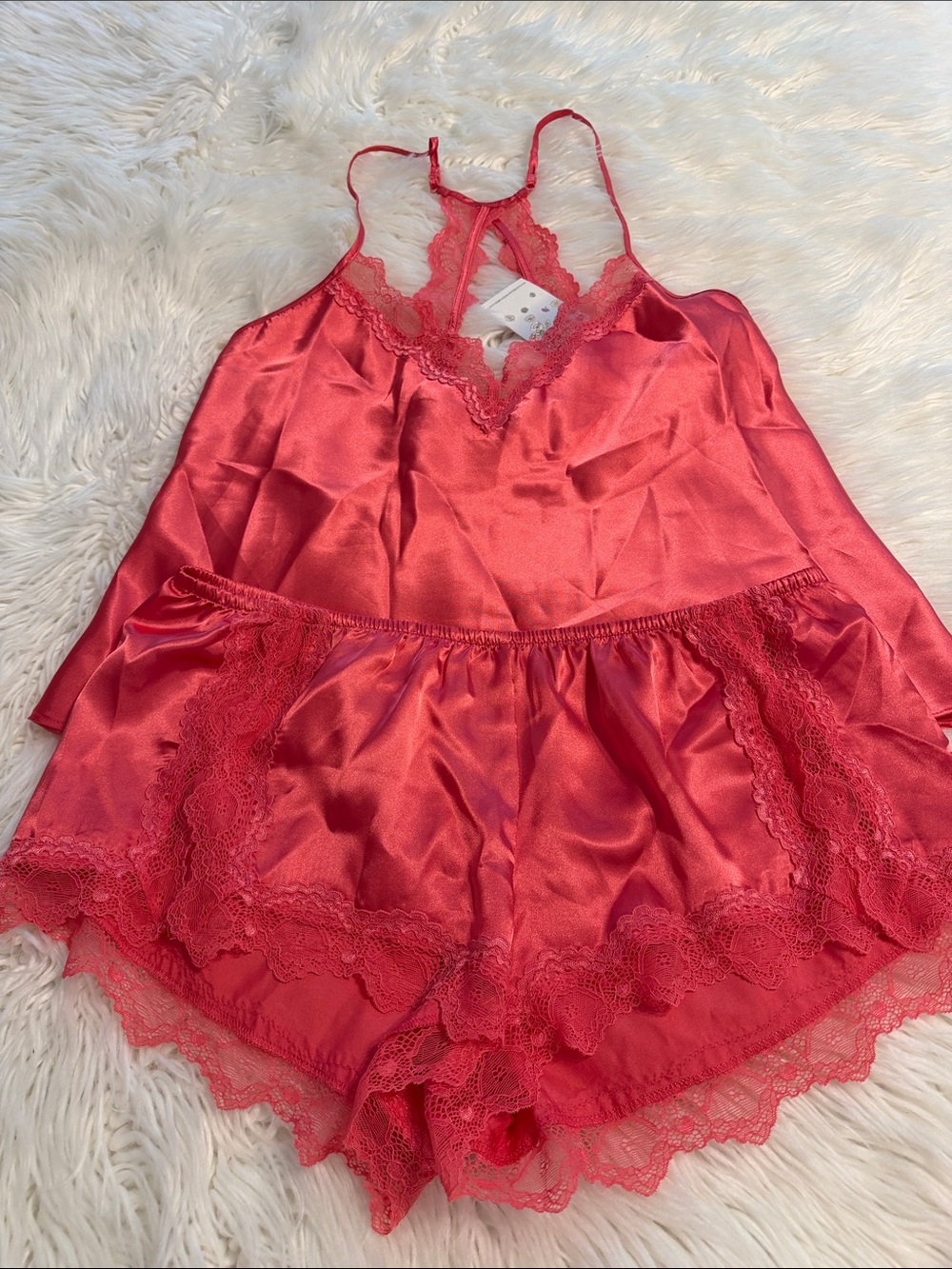 Silky Lace Trim Cami & Shorts Sleep Set - Red top is size L bottom size XL new